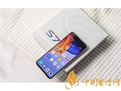 vivo和榮耀手機哪個好-vivo和榮耀參數配置對比